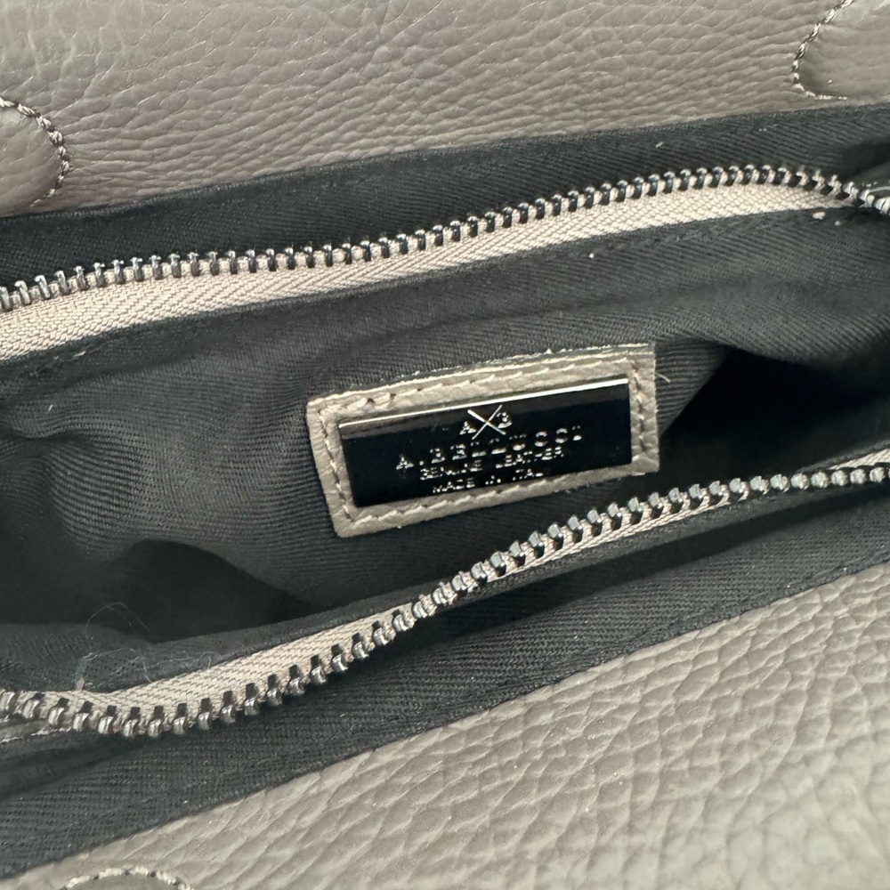A Bellucci Quilted Leather Shoulder Bag/Cross Body - Picture 8 of 12
